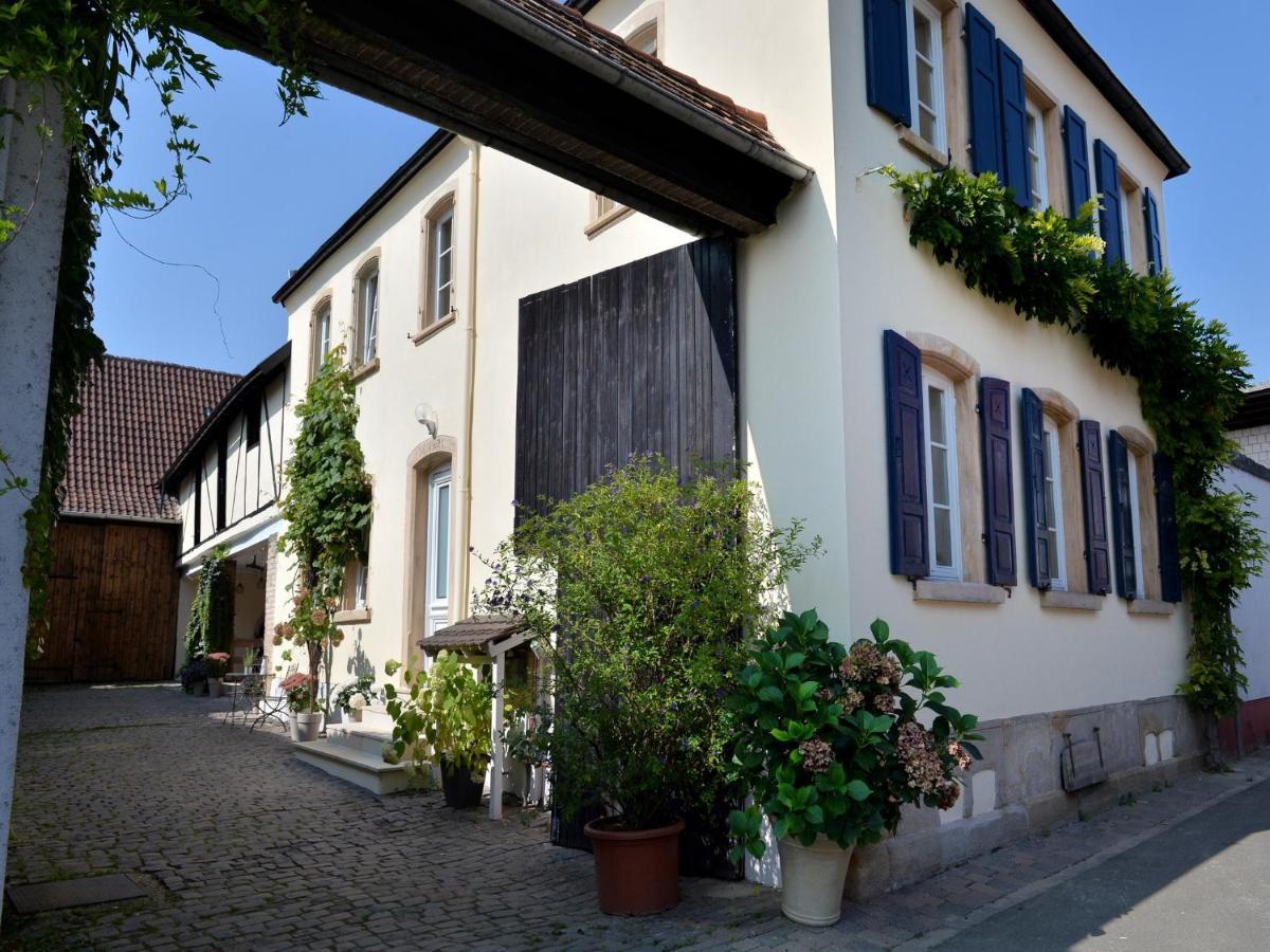 维古特格里克酒店 Weisenheim am Sand 外观 照片